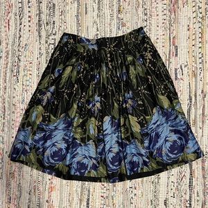 Loft Skirt with real pockets - beautiful roses